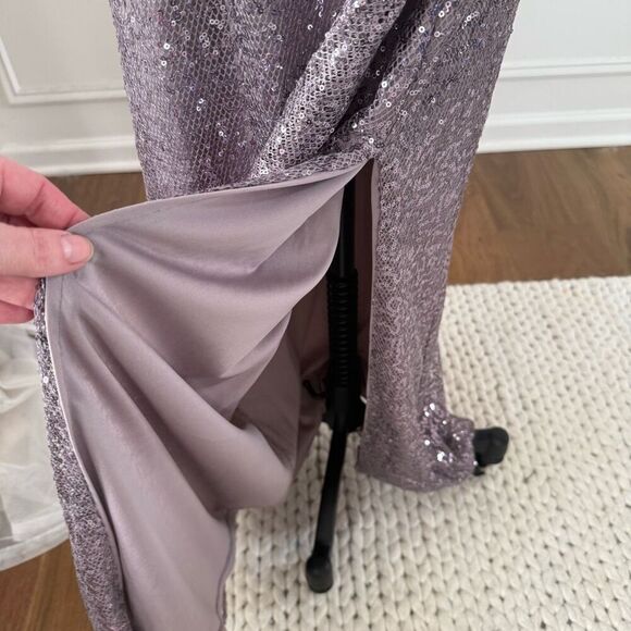 Be by Chetta B Lavendar Mauve Halter Style Formal Dress Gown Sequin 10 - Picture 4 of 9